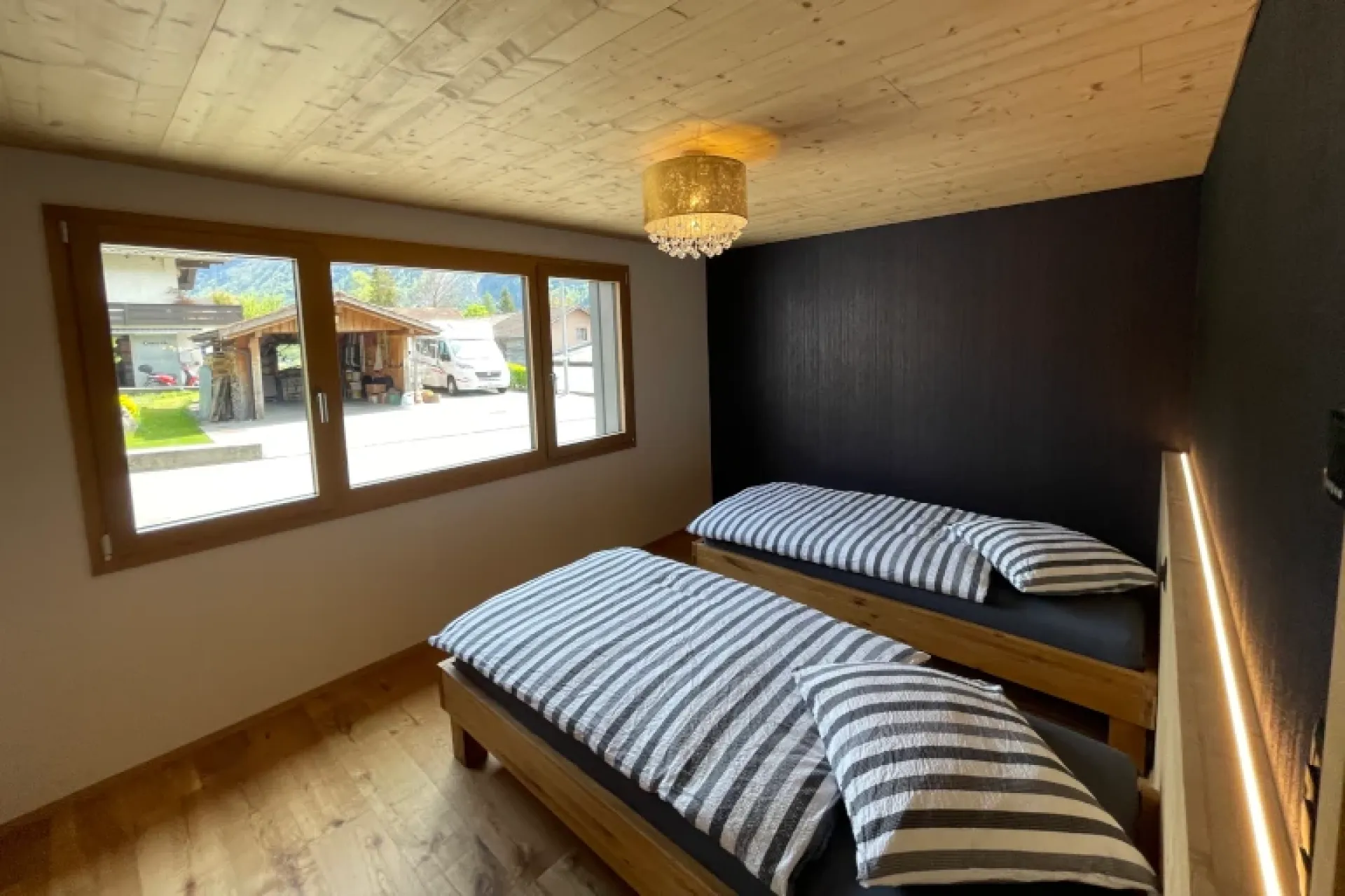 Doppelzimmer mit zwei Einzelbetten