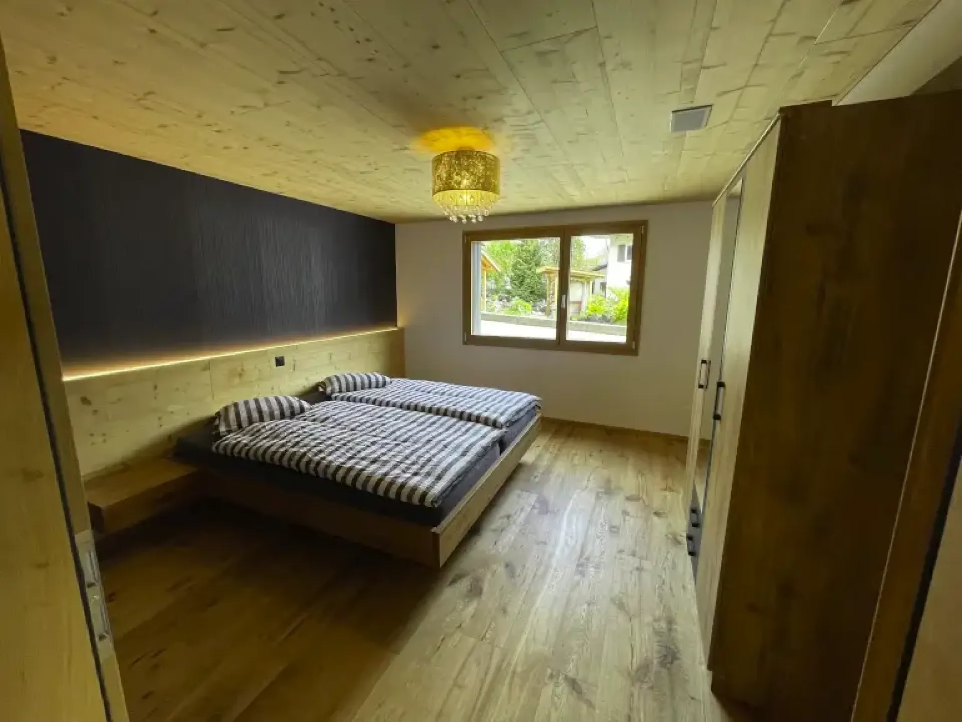 Doppelzimmer mit Doppelbett