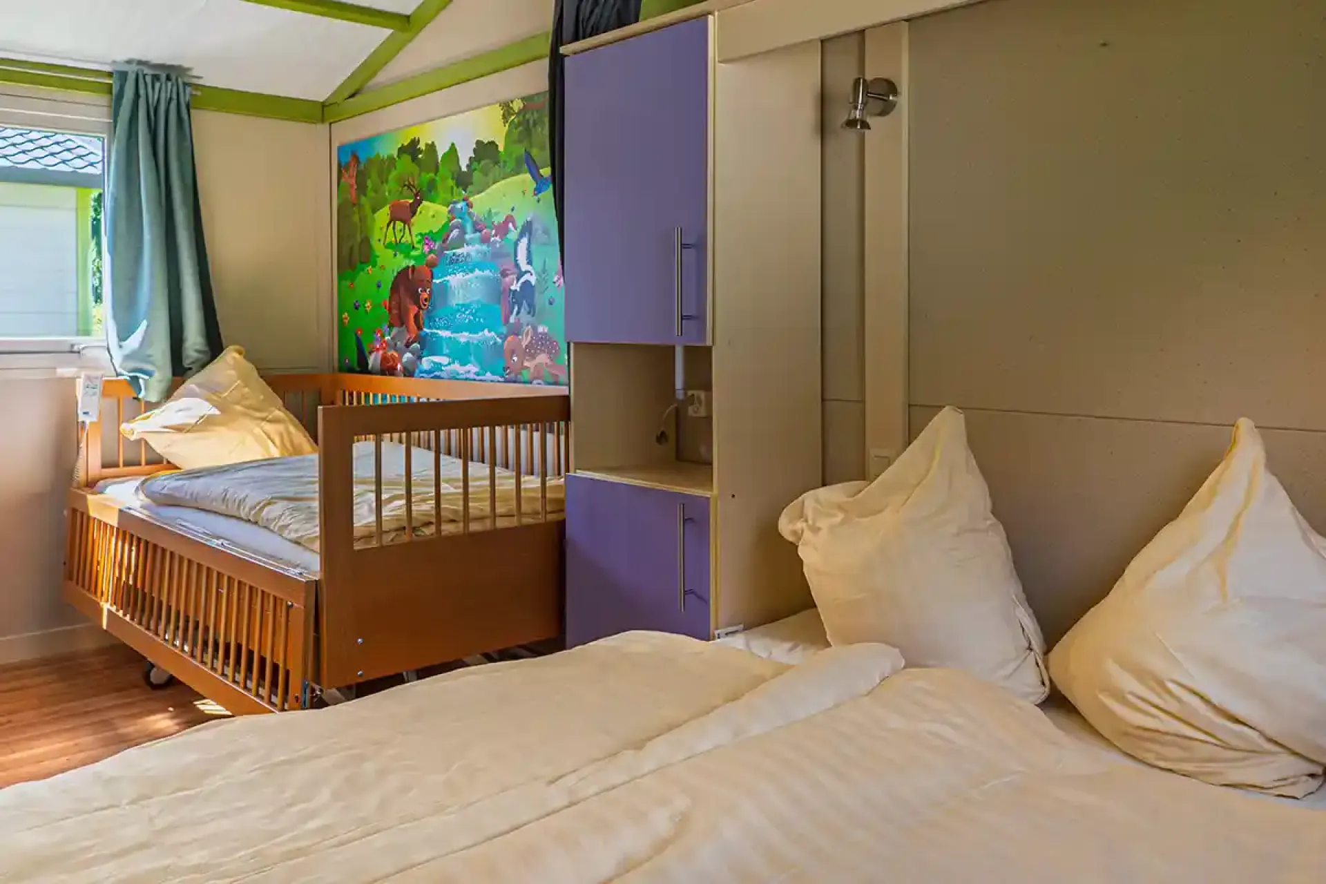 Morea Cerebral — Schlafzimmer mit Doppelbett