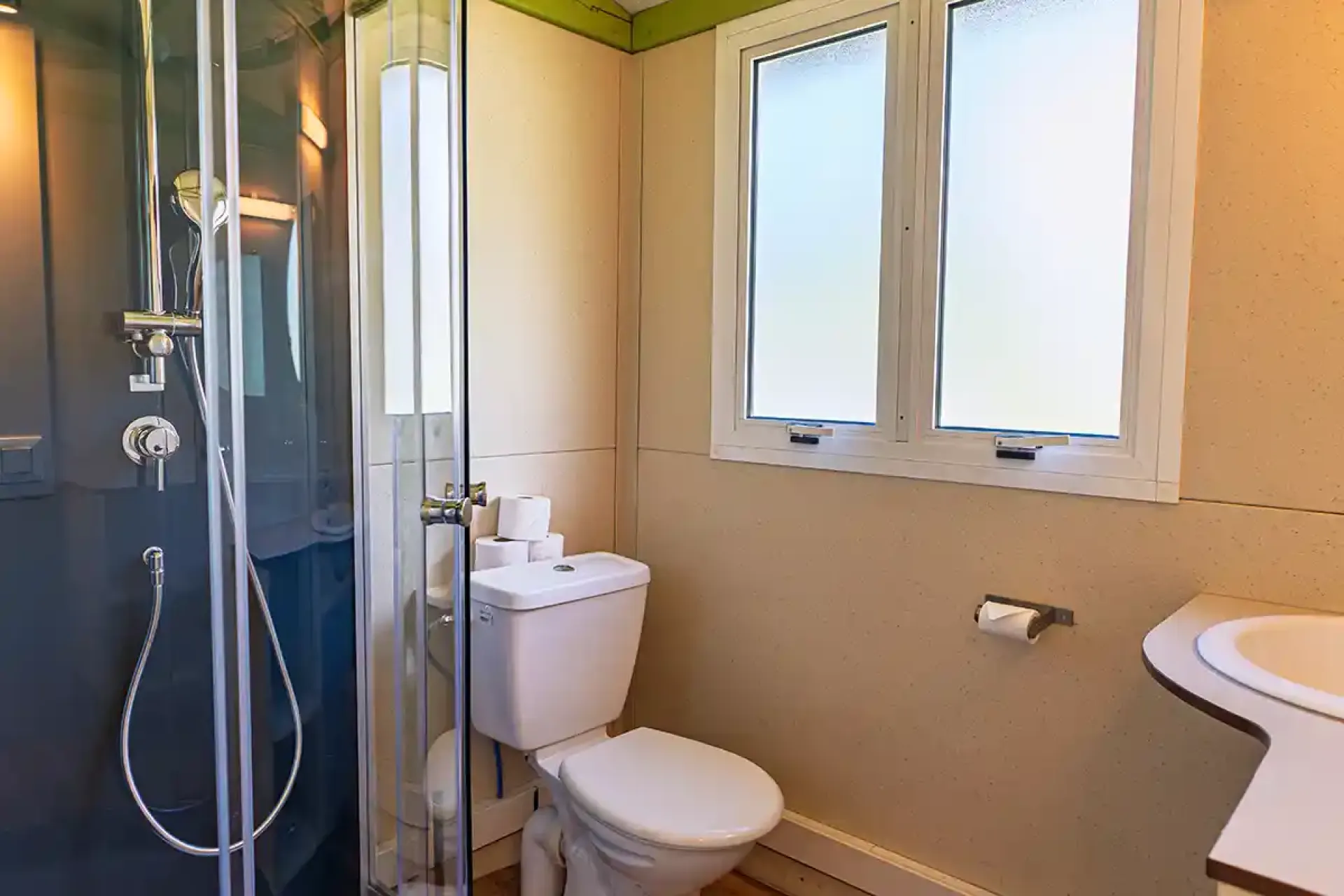Nemo — Dusche und WC